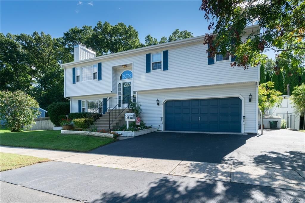 Property Photo: 25 Nichols Terrace CT 06614