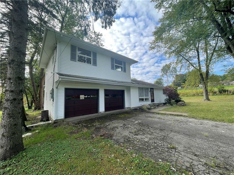 Property Photo:  18 Spring Hill Lane  PA 16101 