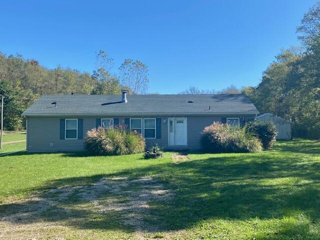 Property Photo: 2910 Martinsburg Road NE OH 43055