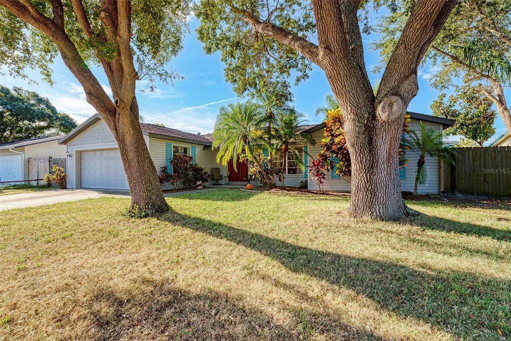 Property Photo:  3505 32nd Avenue W  FL 34205 