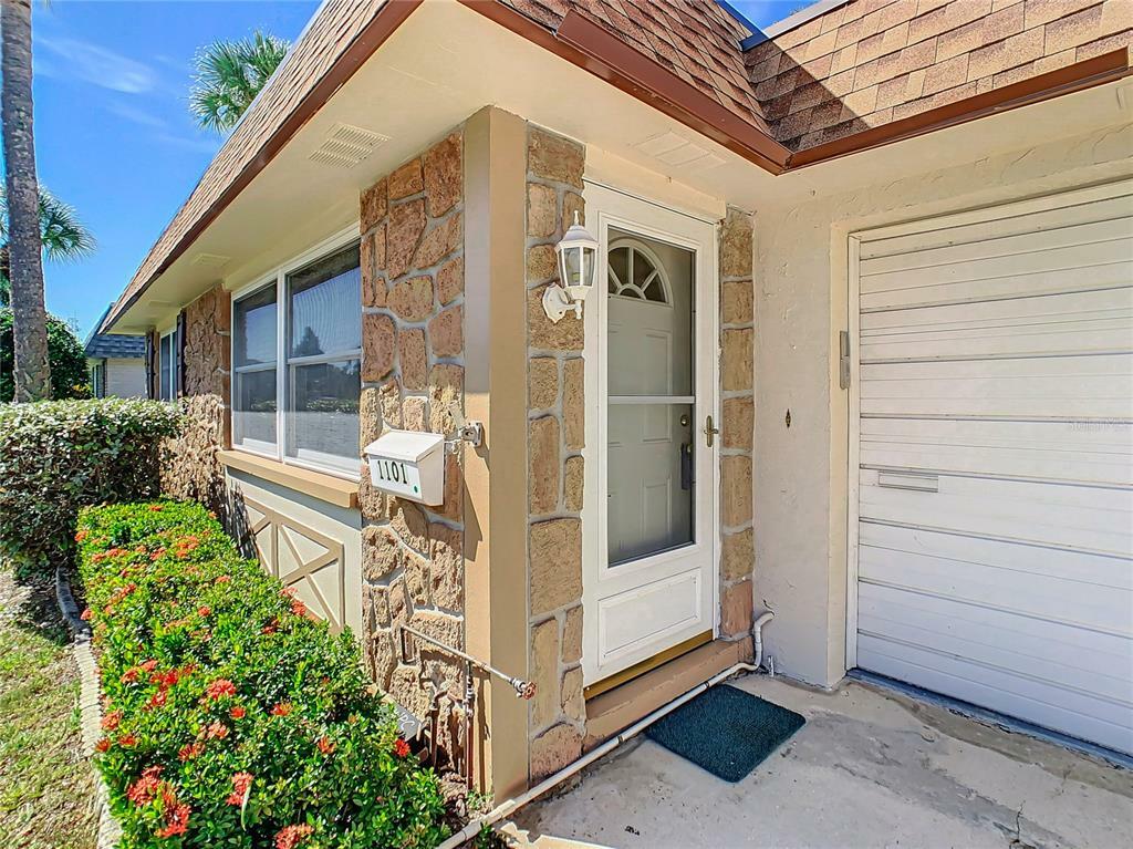 Property Photo:  1101 Cara Drive 1101  FL 33771 