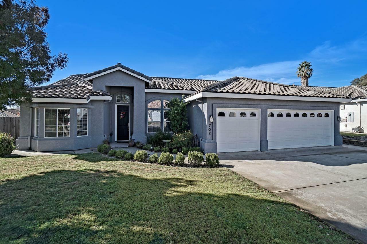 Property Photo:  702 Vista Lane  CA 95640 