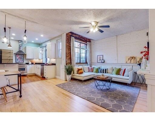 Property Photo: 31 Station St 6 MA 02445