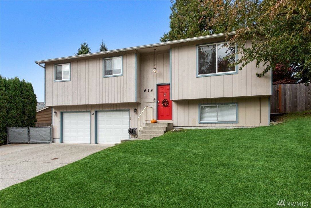 Property Photo: 619 Veralene Wy SW WA 98203