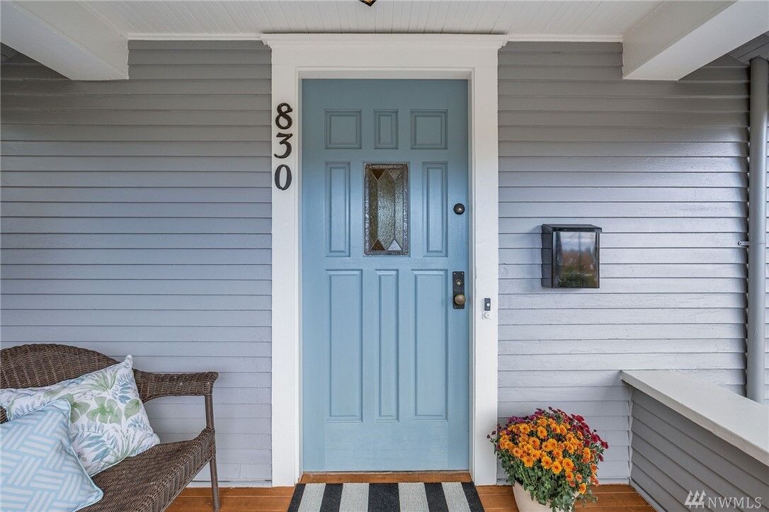 Property Photo:  830 30th Ave  WA 98122 