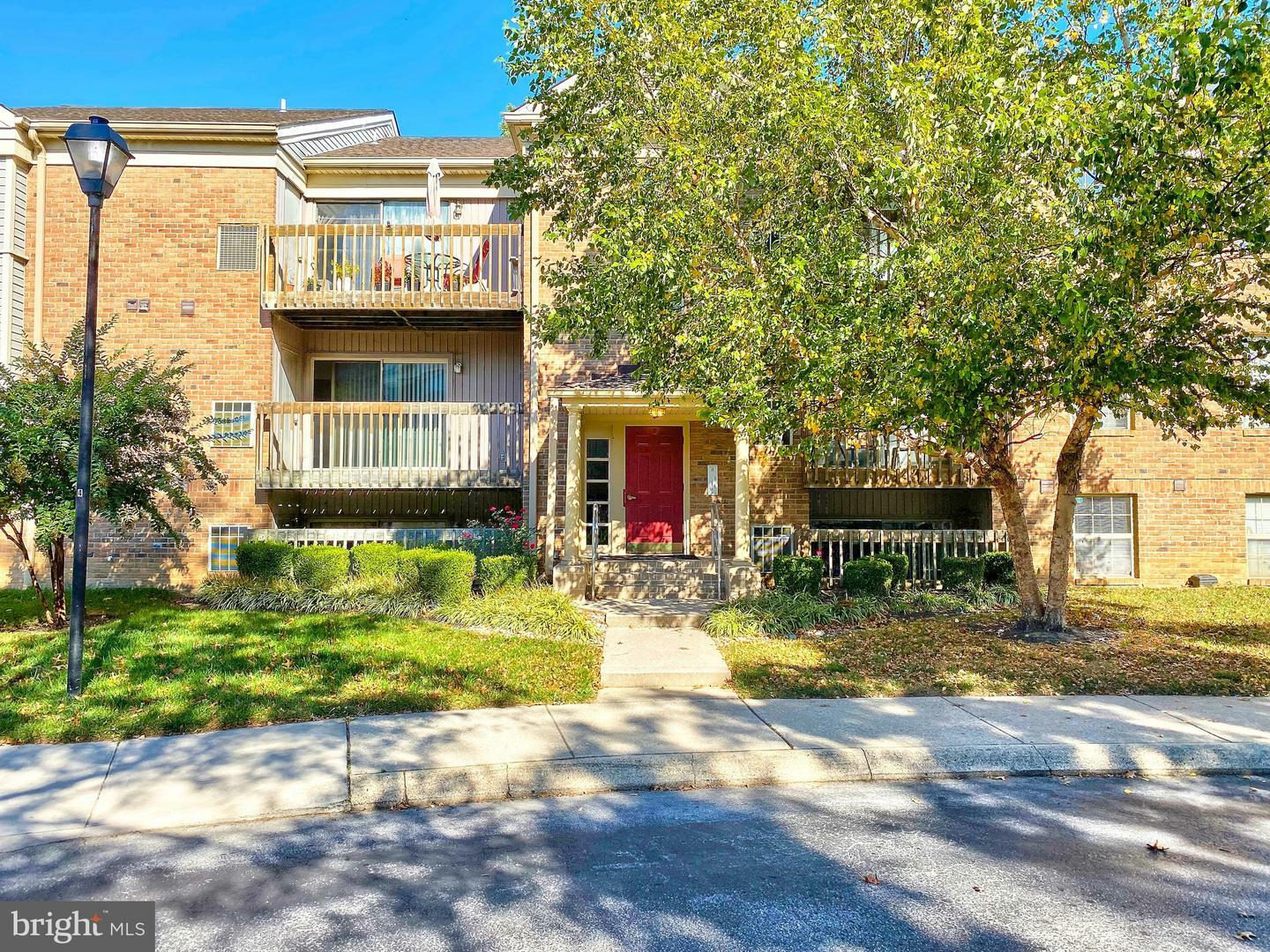 Property Photo:  4 Banyan Wood Court 203  MD 21221 