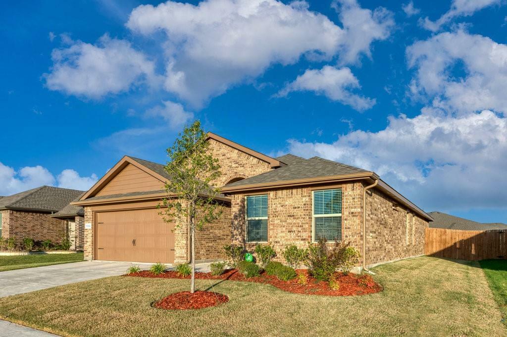 Property Photo:  9304 Fox Hill Drive  TX 76131 