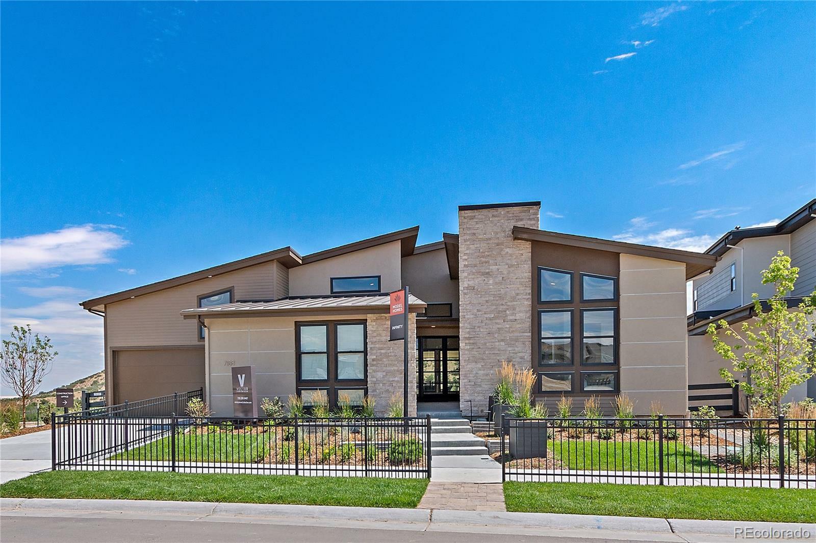 Property Photo: 2251 Skygazer Court CO 80108