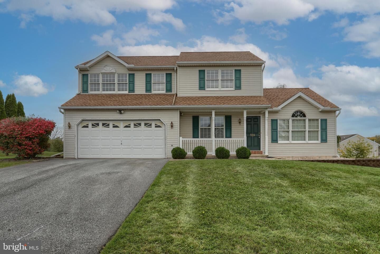 Property Photo: 316 E Queen Street PA 17038