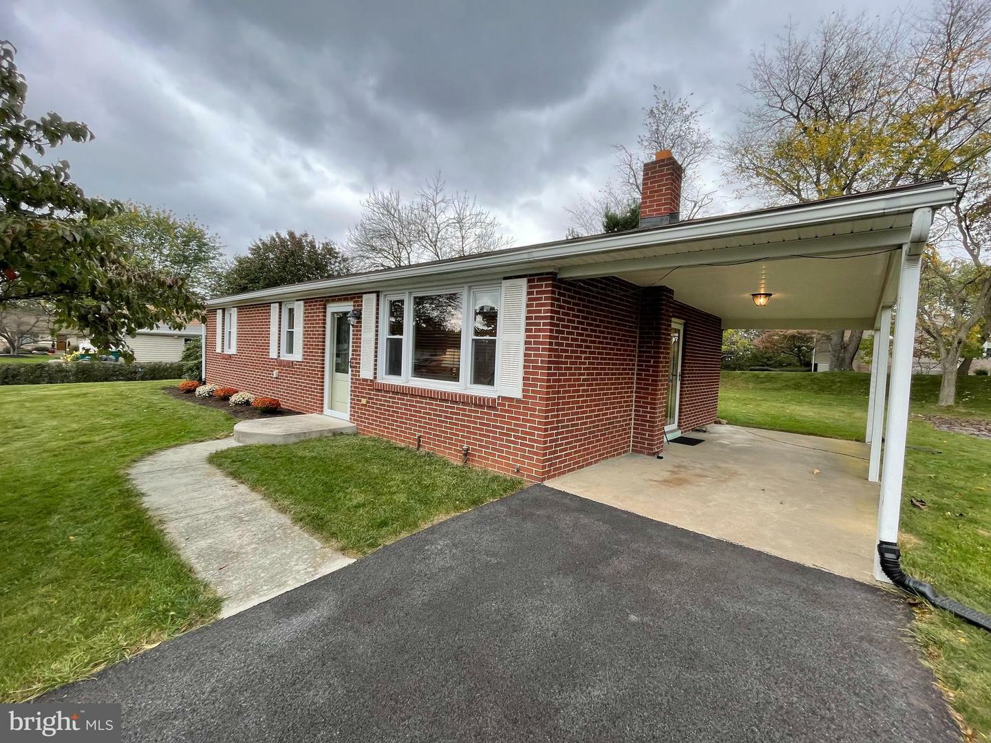 Property Photo: 7704 Valleyview Avenue PA 17112