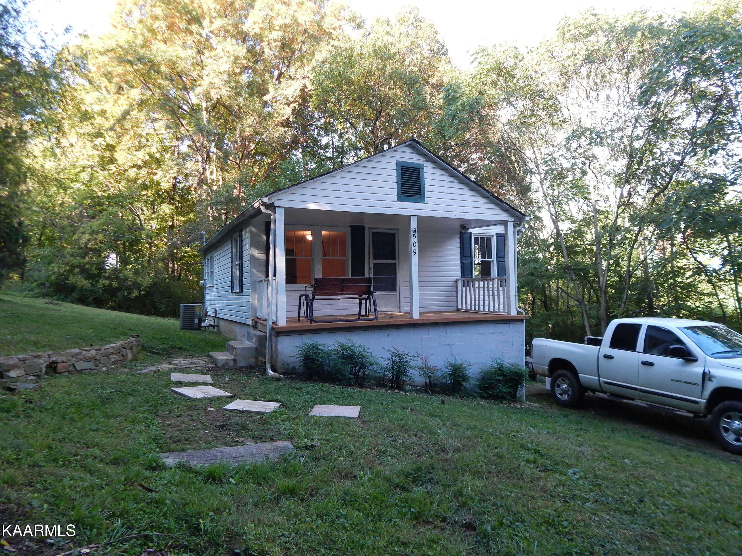 Property Photo:  509 Dotson Memorial Rd  TN 37801 