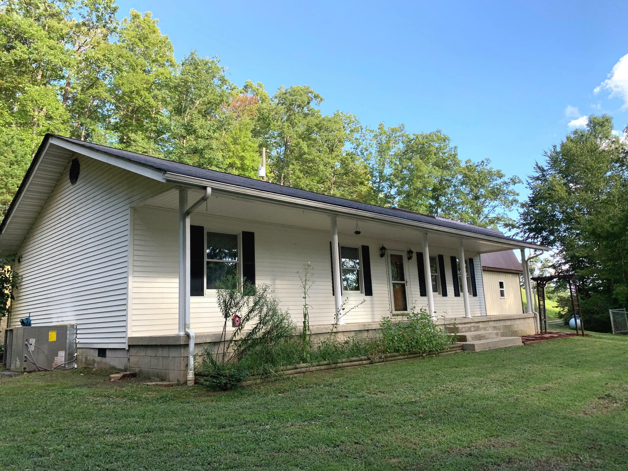 Property Photo:  85 Springdale Drive  KY 41230 