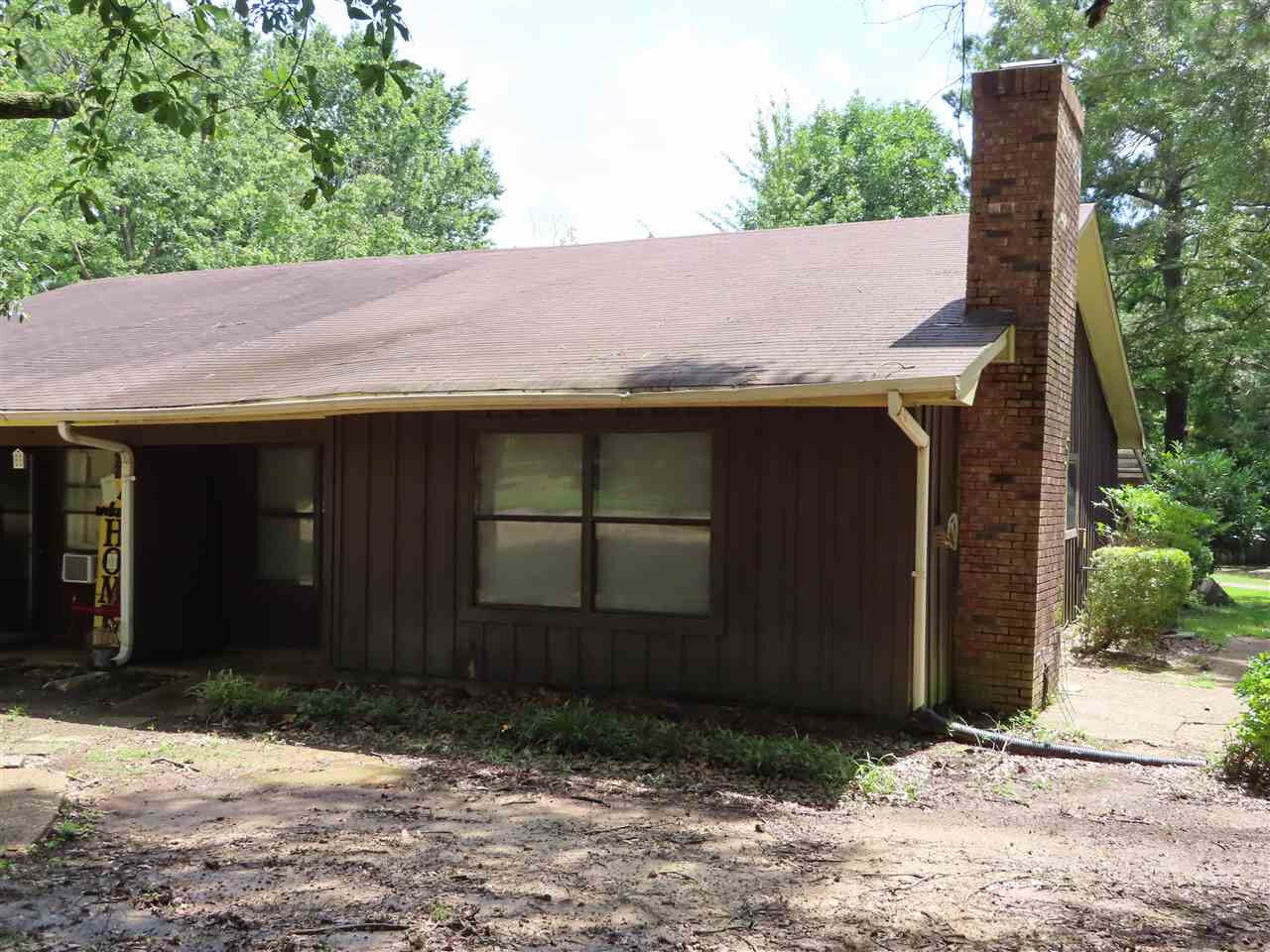 Property Photo: 207 B B Lindale Street MS 39056