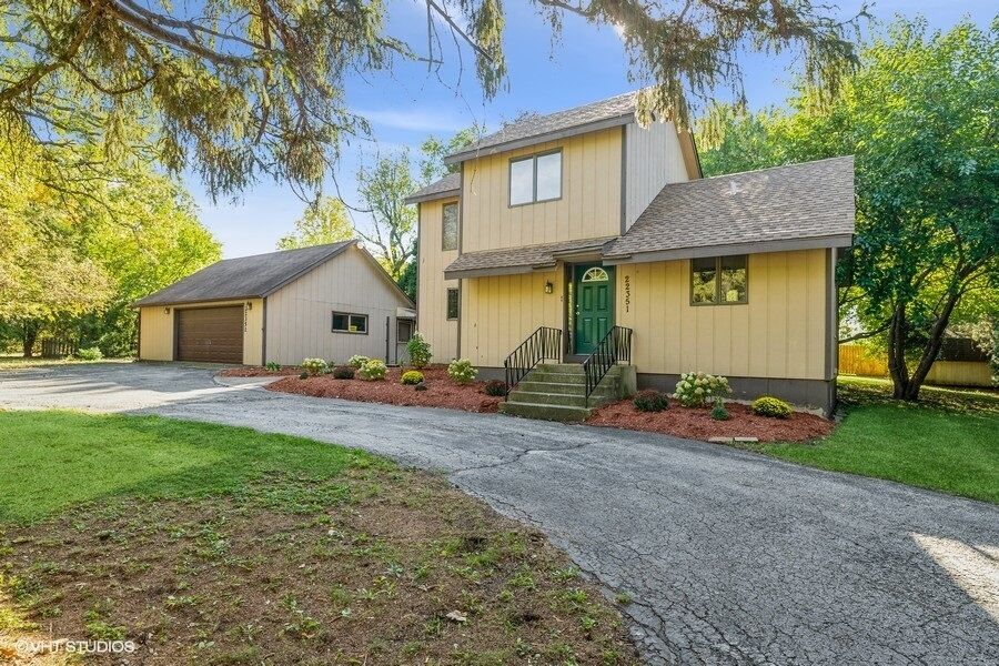 Property Photo: 22351 Morton Drive IL 60046