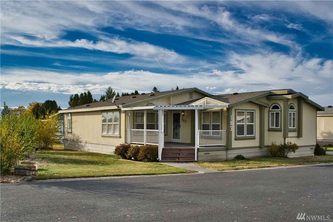 4815 Airway Dr 183  Moses Lake WA 98837 photo