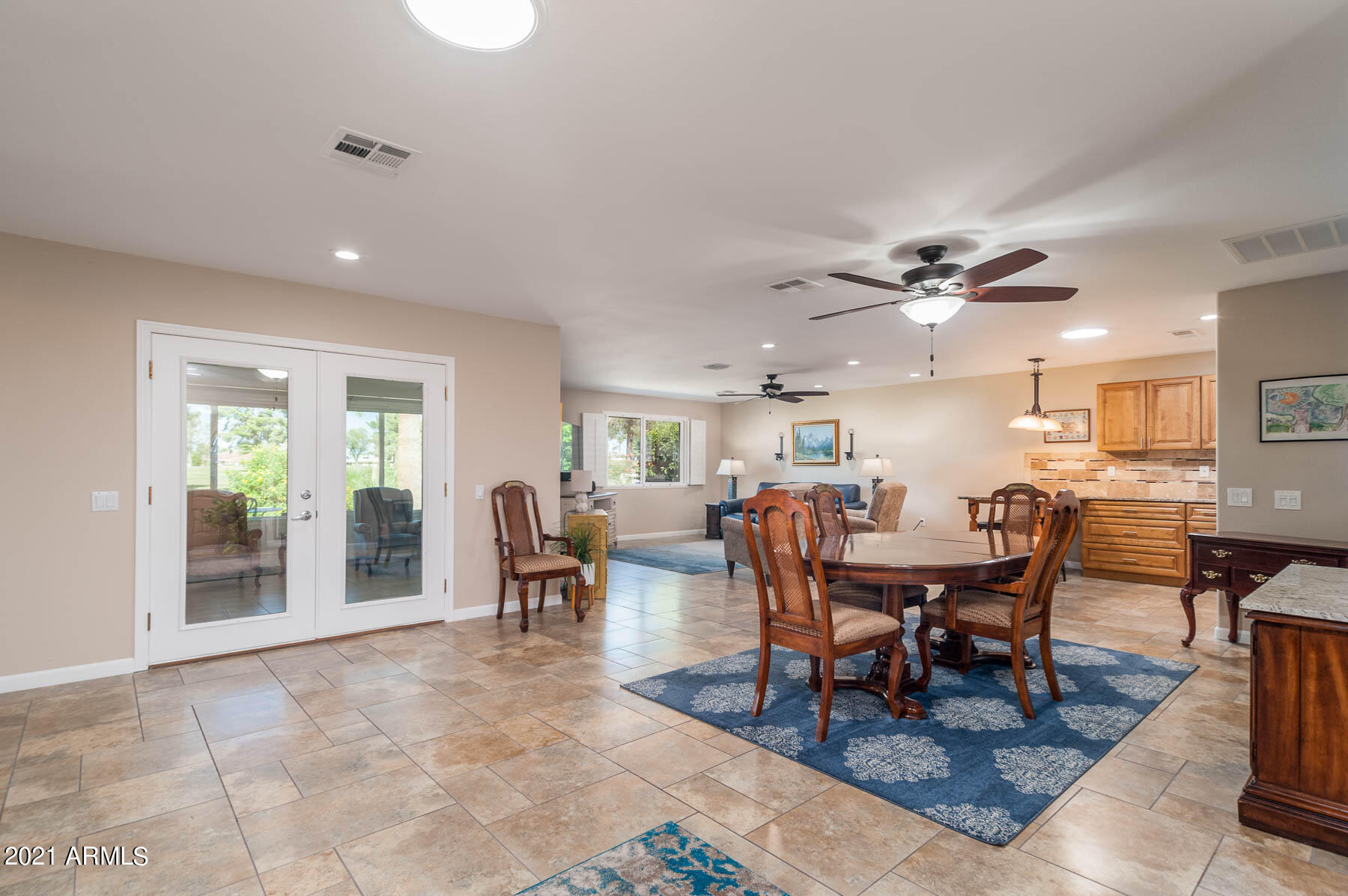 Property Photo: 9610 W Lindgren Avenue AZ 85373