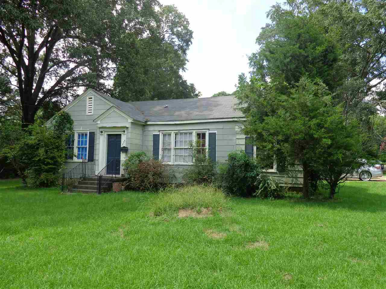 Property Photo:  454 Meadowbrook Road  MS 39206 