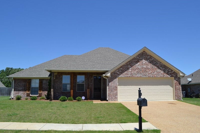 Property Photo:  216 Clearview Drive  MS 39110 