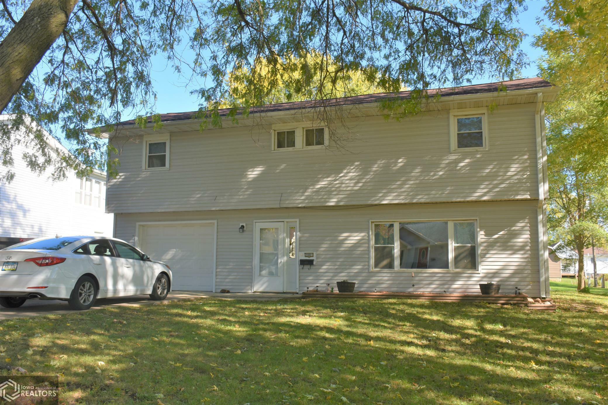 Property Photo:  2001 12th Street  IA 50627 