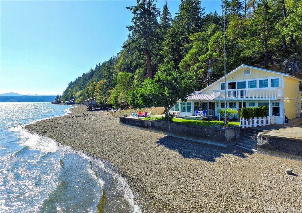 Property Photo:  17201 NE North Shore Rd  WA 98588 