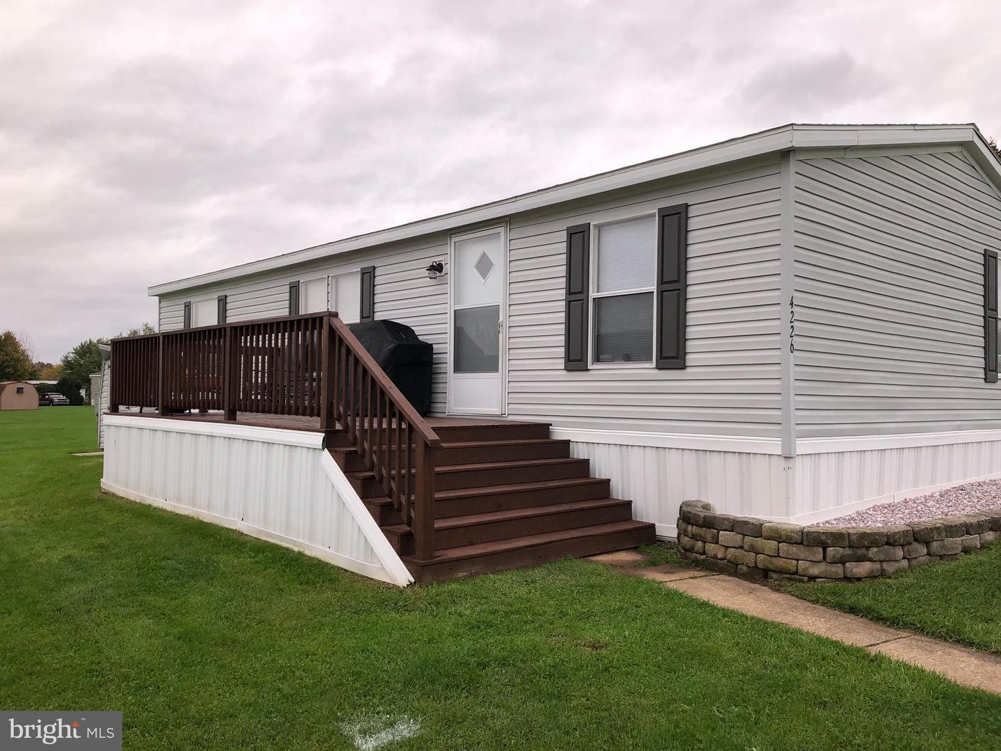 4226 Leah Avenue  Dover PA 17315 photo