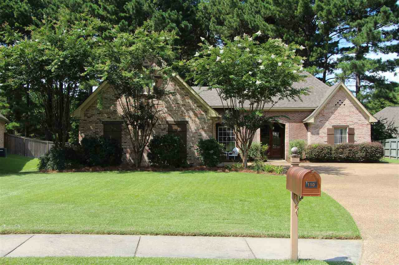 Property Photo:  110 Herndon Place  MS 39110 