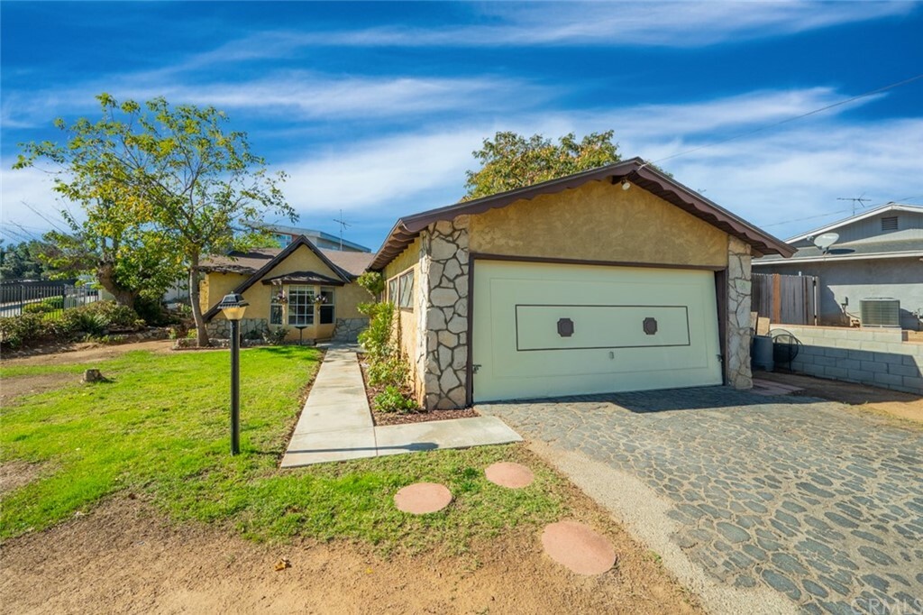 Property Photo:  6592 Valley Drive  CA 92505 