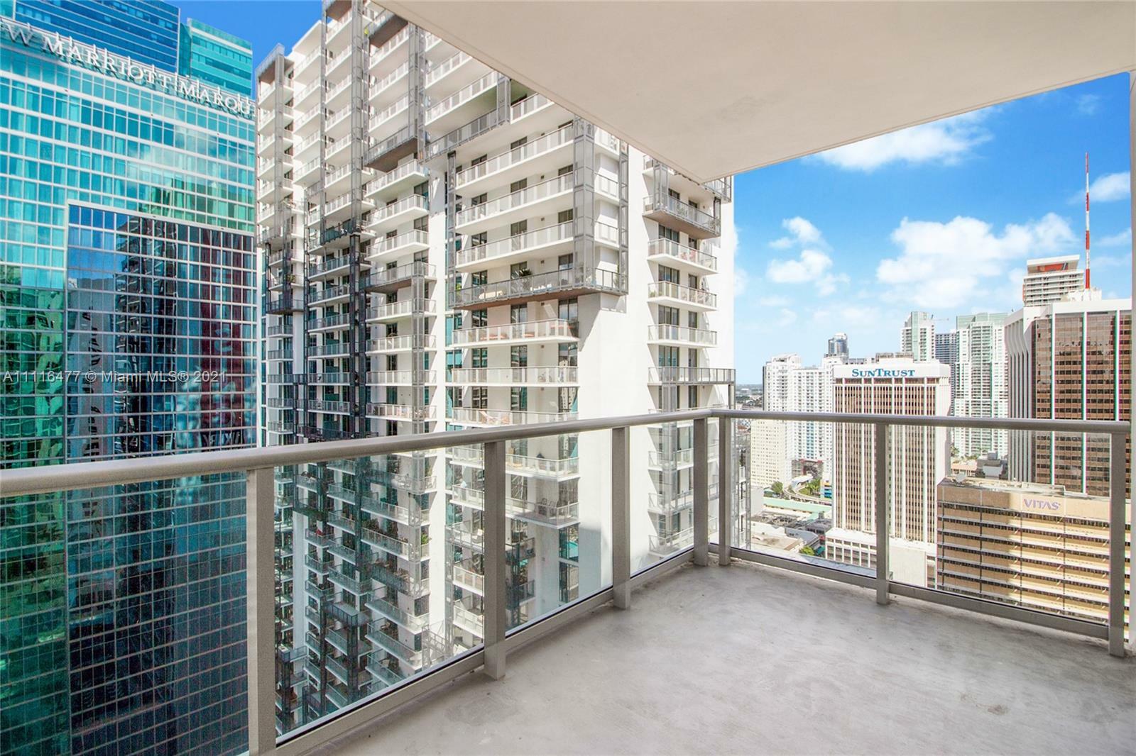 Property Photo:  300 S Biscayne Blvd T-3201  FL 33131 