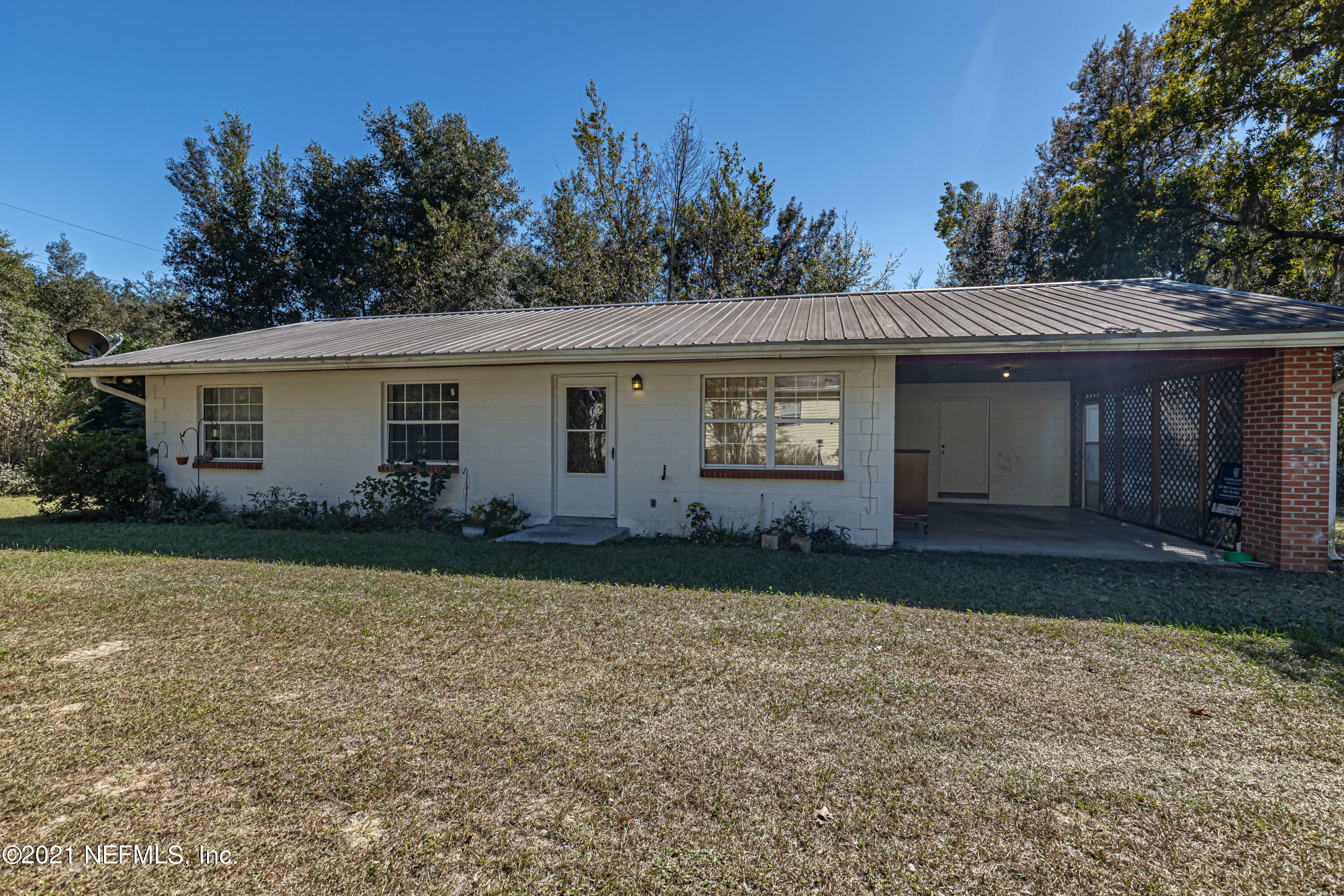 Property Photo:  115 Kelvin Avenue  FL 32148 