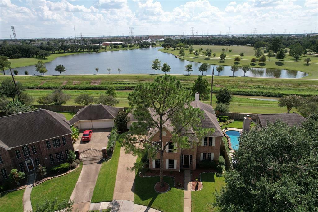 Property Photo:  12811 Apple Forest Trail  TX 77065 