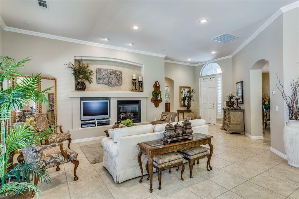 Property Photo: 11700 Oak Brook Court TX 76207