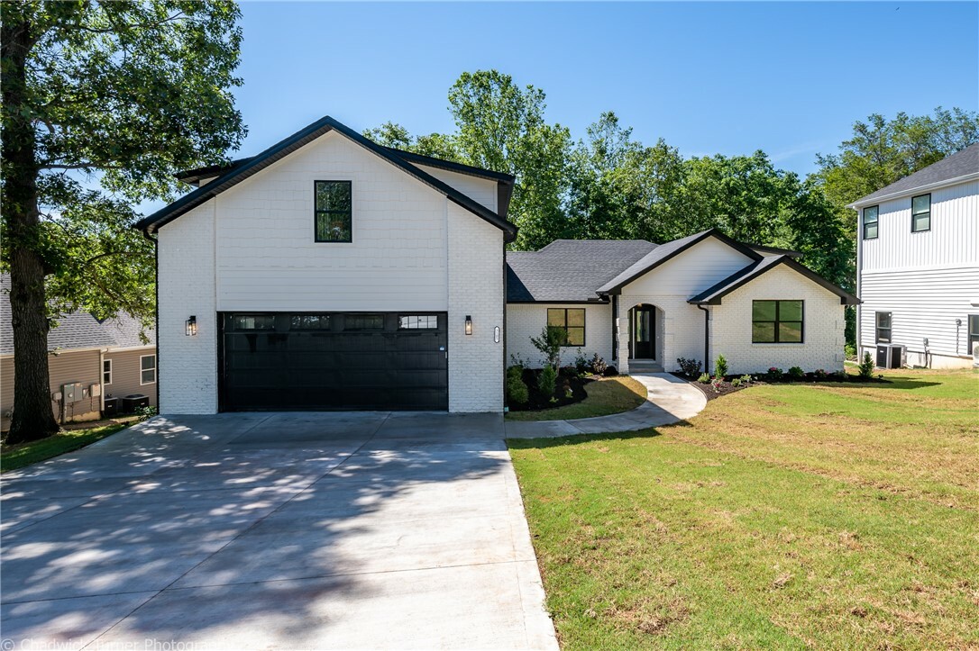 Property Photo:  3105 Cardinal Creek Circle  AR 72712 