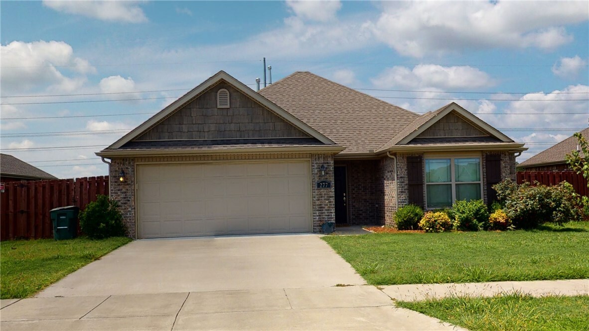 Property Photo:  277 Dinmant Lane  AR 72704 