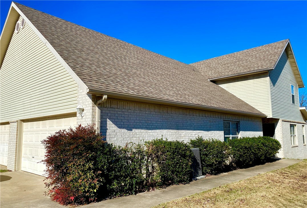 Property Photo:  6170 W Milliken Bend  AR 72704 