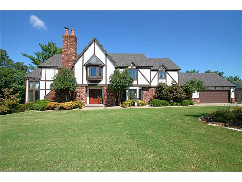 Property Photo: 1821 El Contento Circle AR 72712