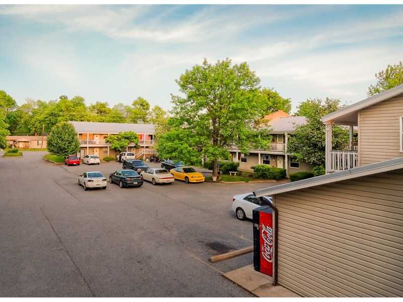 Property Photo:  1701 N Lewis Avenue  AR 72704 