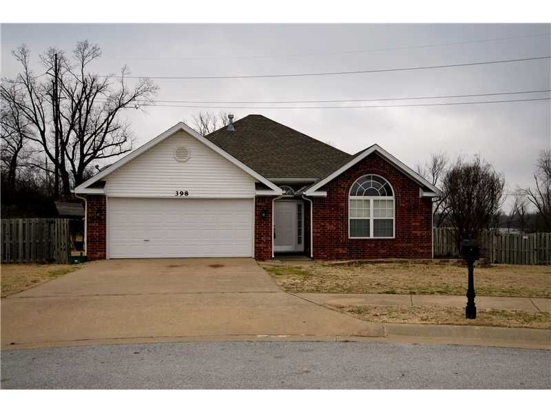 Property Photo: 398 Ketch Court AR 72762