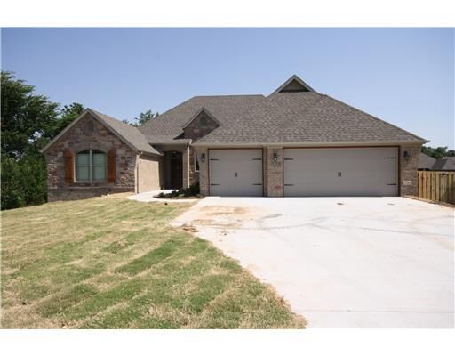 Property Photo: 2438 Bordeaux Place AR 72704