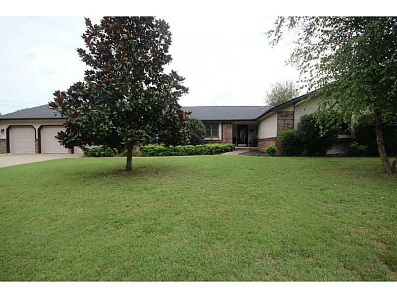 Property Photo:  901 S 26th Street  AR 72758 