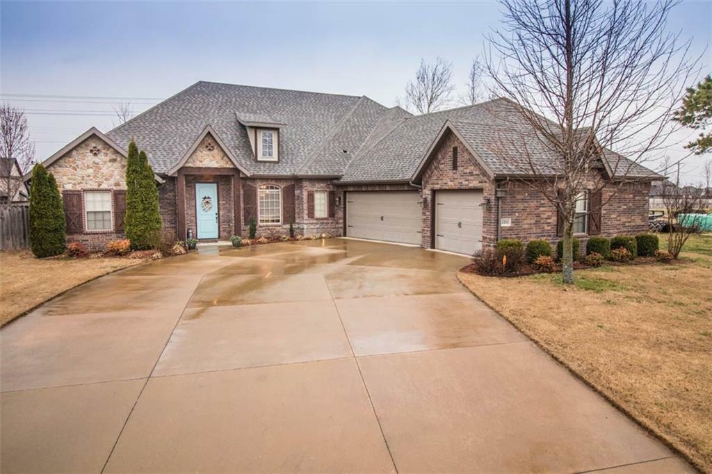 Property Photo:  4300 SW Boxelder Street  AR 72713 