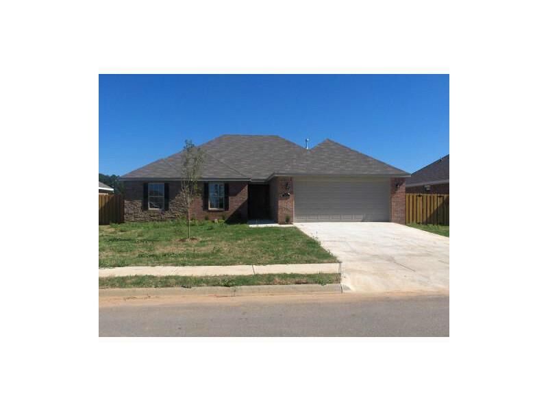 Property Photo:  3307 E Street  AR 72756 