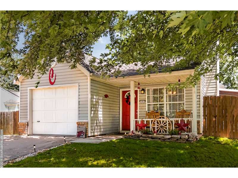 Property Photo: 1622 N Timberline Drive AR 72704