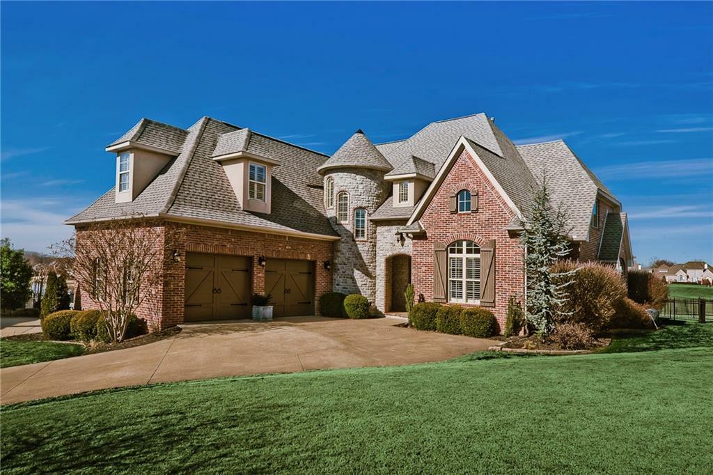 Property Photo:  6703 W Valley View Court  AR 72758 