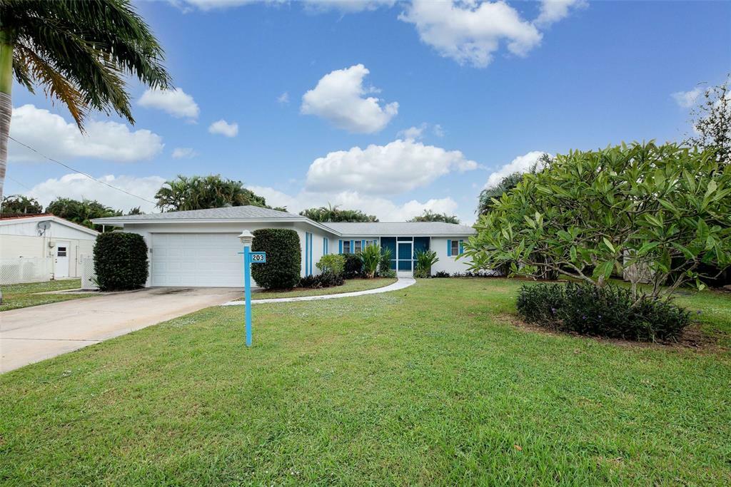 Property Photo:  203 Lyons Bay Road  FL 34275 