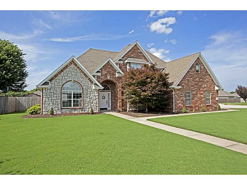 Property Photo: 3100 NW Alberta Street AR 72712