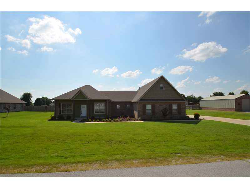 Property Photo:  253 Fredonia Street  AR 72762 