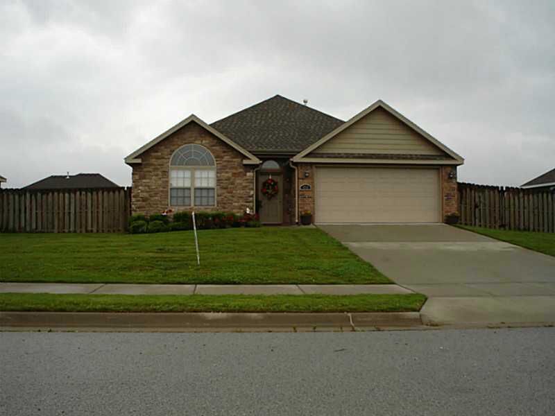 Property Photo:  7712 Brooklyn Avenue  AR 72762 