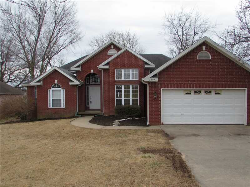 Property Photo: 2807 SW 8th Street AR 72712