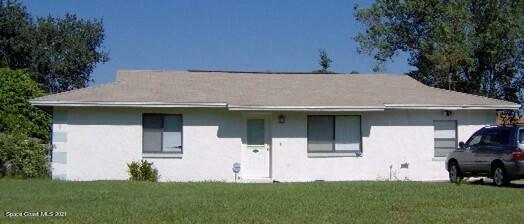 Property Photo:  5540 Holden Road  FL 32927 