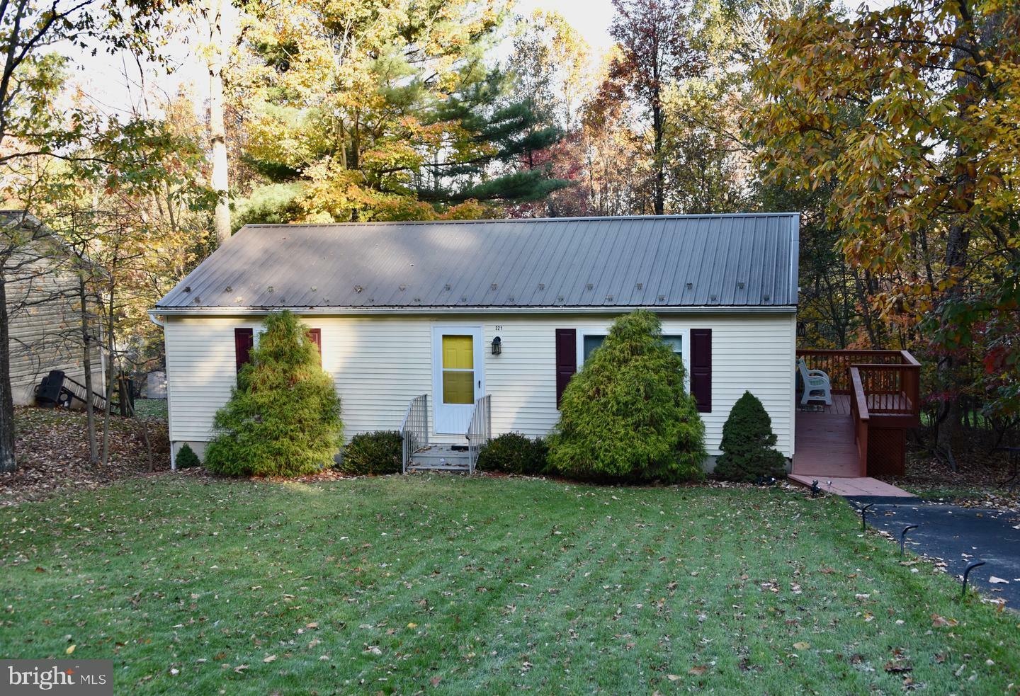 Property Photo: 321 Comanche Drive PA 17922
